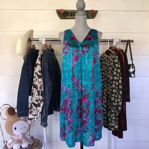 Vintage Vassarette Velvet Textured Nightgown